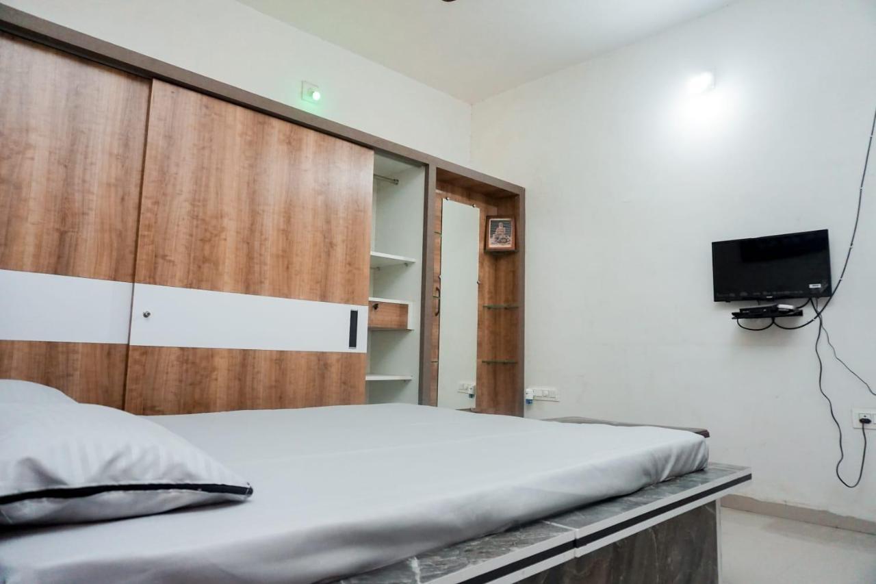 Mahadev Premium Homestay Garudeshwar Exterior photo